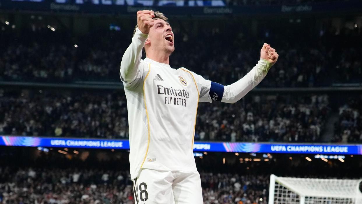 开云体育官网-“地球上最被低估的球员”完成史诗之夜！22分钟帽子戏法打爆曼城